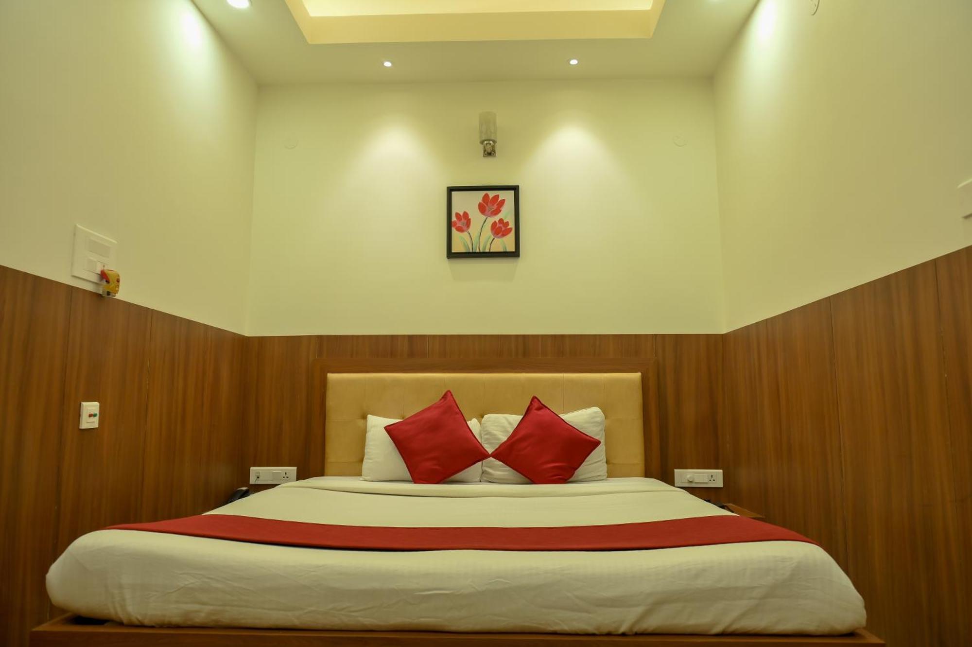 Magnolia Inn Near Gnrc & Secretariat Gs Rd Guwahati Habitación foto