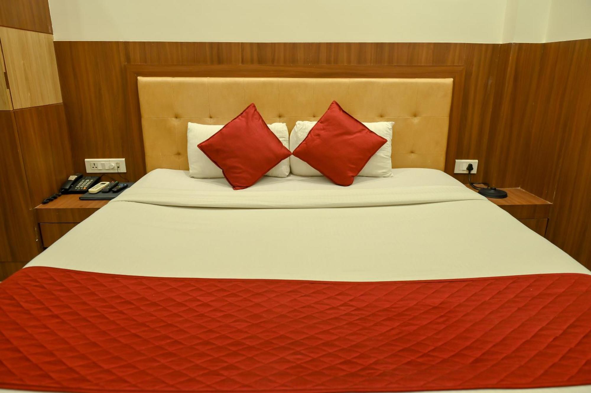 Magnolia Inn Near Gnrc & Secretariat Gs Rd Guwahati Habitación foto